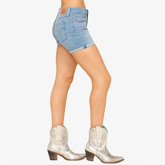 Levi’s 954 High-Rise Roll-Up Vintage Jean Shorts - 2/4